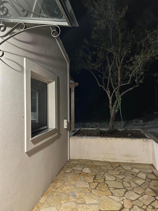 The Old Stables Apartment Vatos Exterior photo
