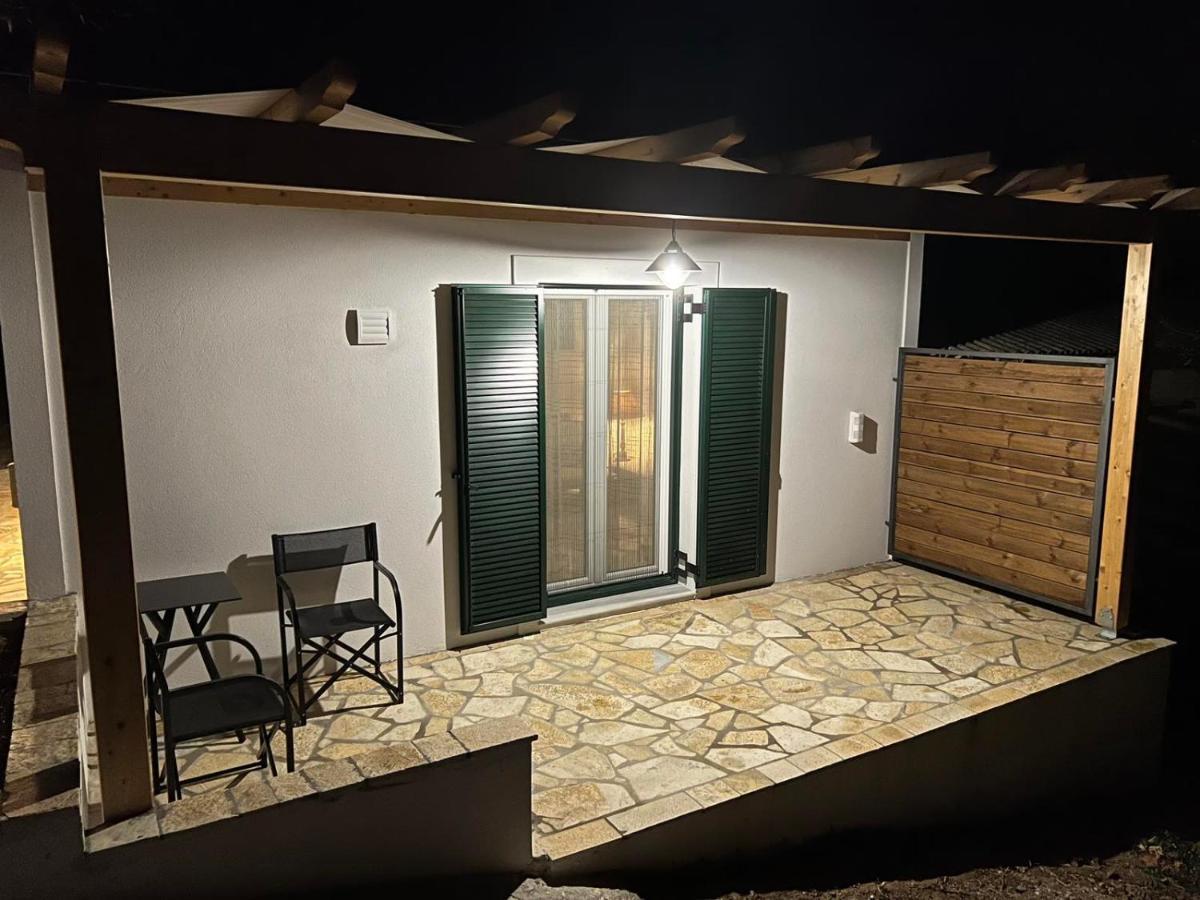 The Old Stables Apartment Vatos Exterior photo