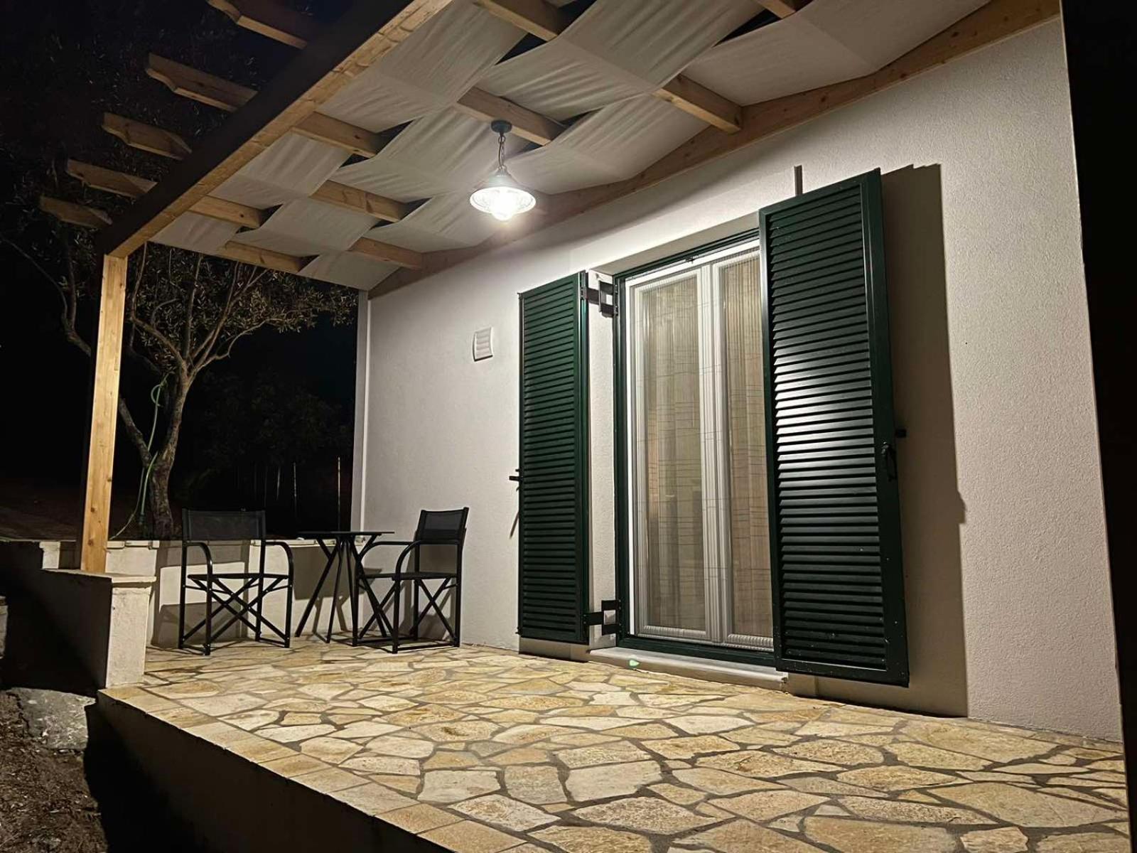 The Old Stables Apartment Vatos Exterior photo
